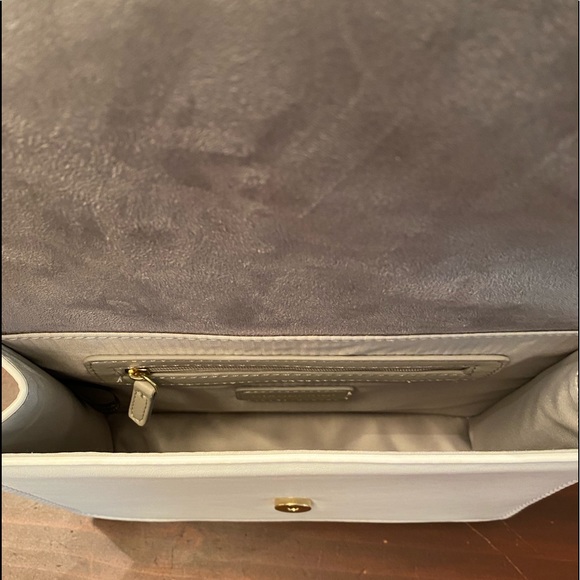 Gianni Bini CrossBody - Picture 3 of 4